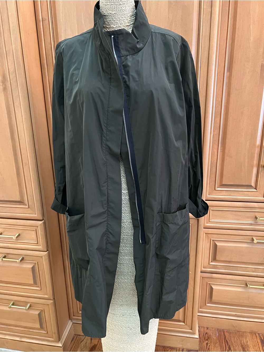Sun Kim Lightweight dark
Olive with black zipper trim jacket